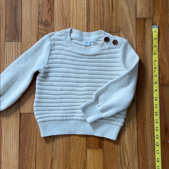 Gap Kids Sweater with Button Detail - Picture 2 of 4